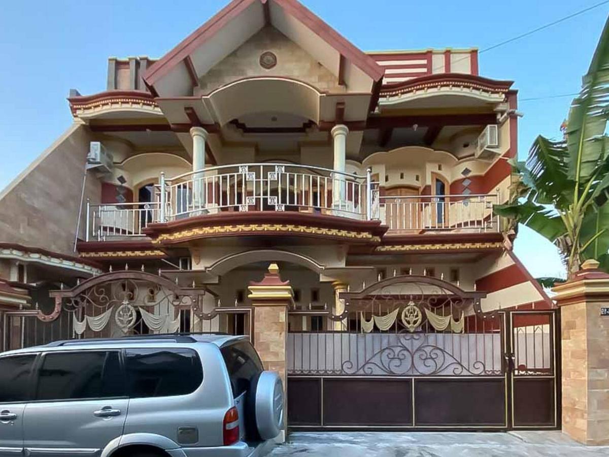 Palace Syariah Homestay Redpartner Banyuwangi  Bagian luar foto