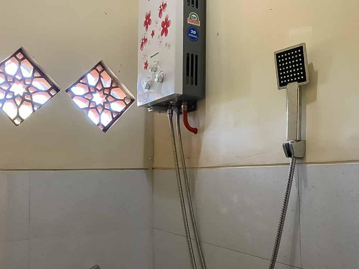 Palace Syariah Homestay Redpartner Banyuwangi  Bagian luar foto